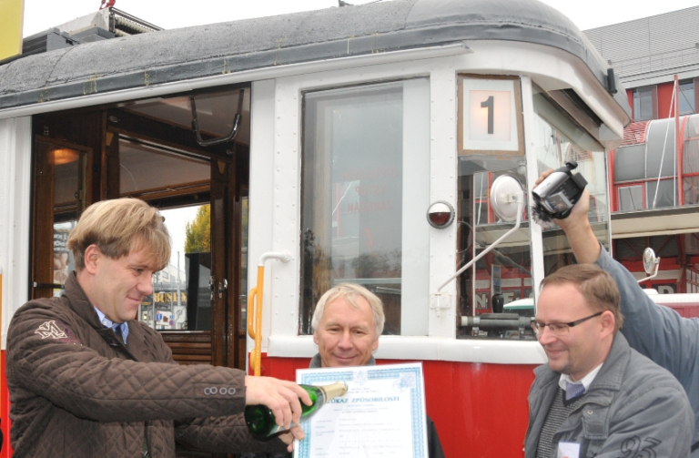 Křest tramvaje, Martin Sepp (vlevo)